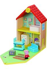 Peppa Pig A Casa de Madeira com Figura e Mobiliário Bandai CO07213 -  Juguetilandia