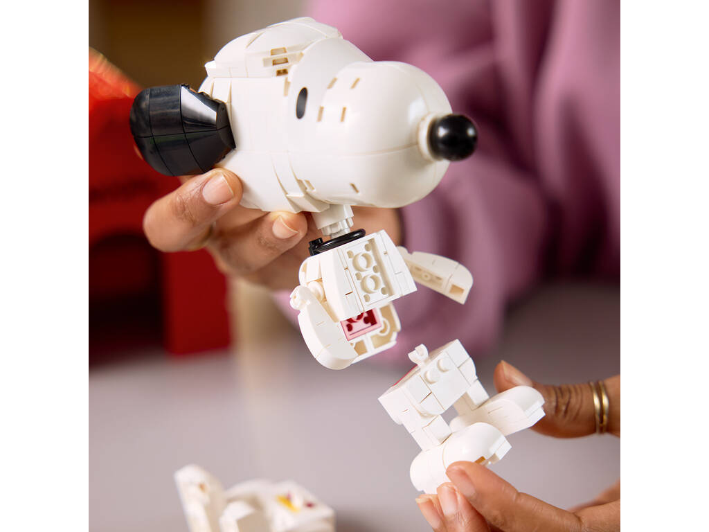 Lego Ideas Peanuts: La Caseta de Snoopy 3 en 1